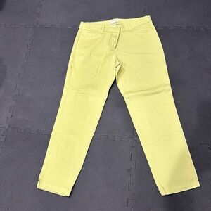 NEW YORK AND COMPANY size 4 lime yellow/green stud/sparkle back pocket pants